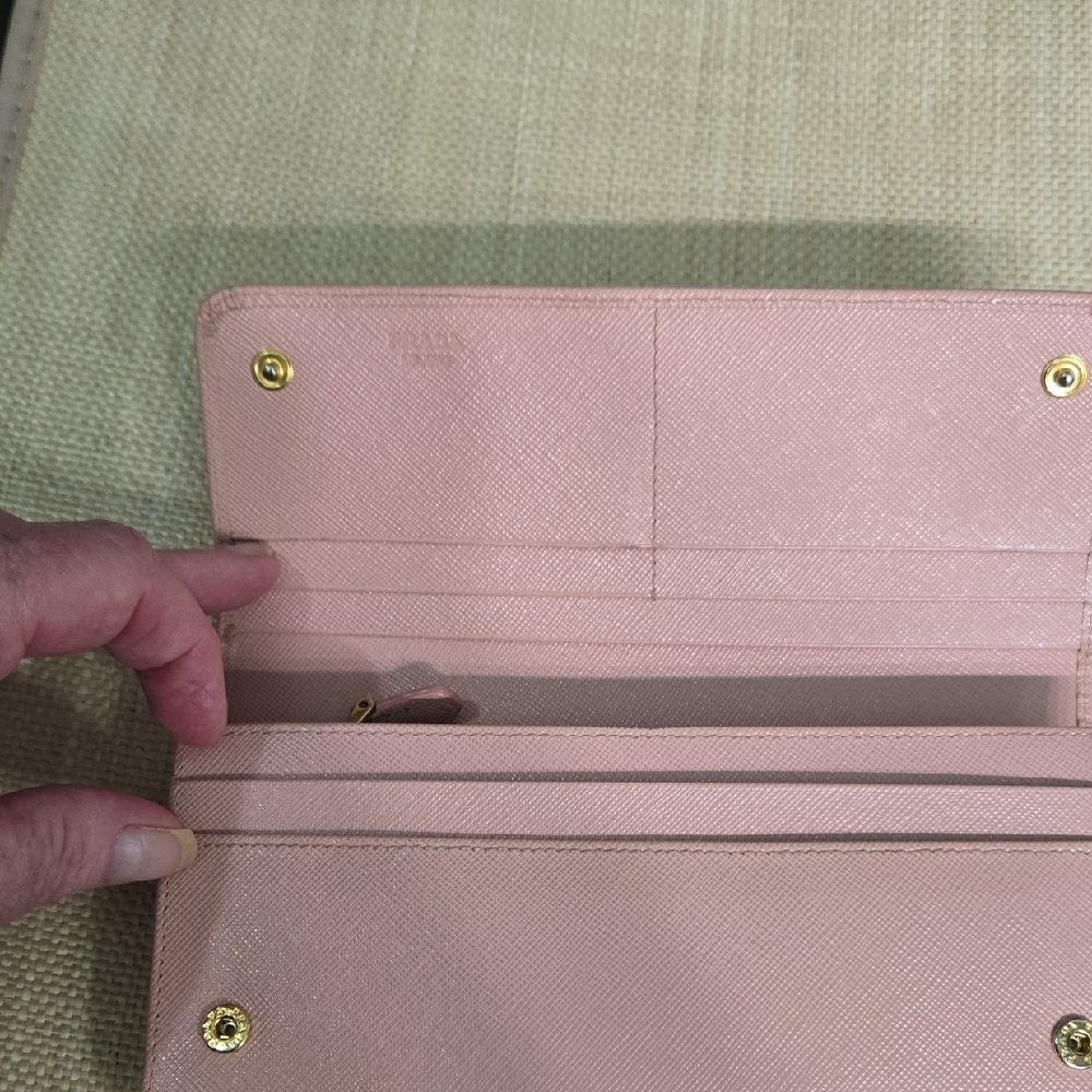Prada Pink and White Floral Wallet EUC - Picture 9 of 15